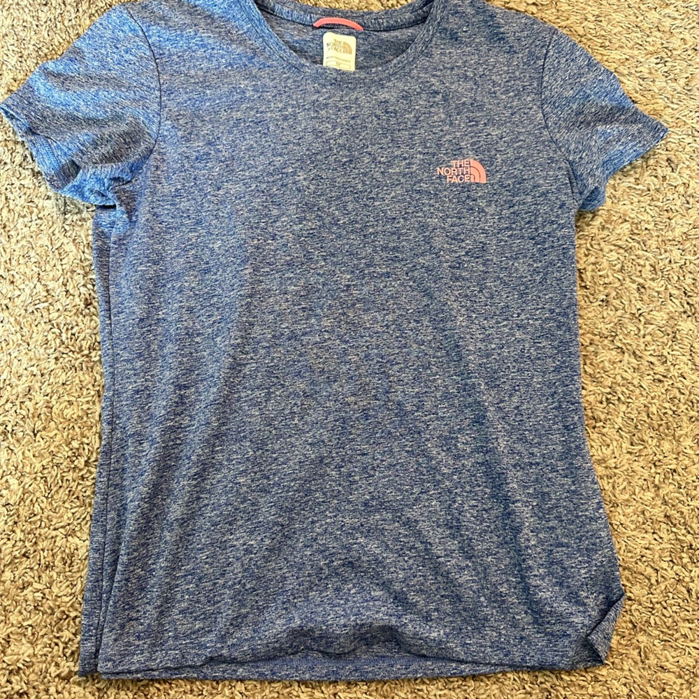 Blue heathered the north face tee